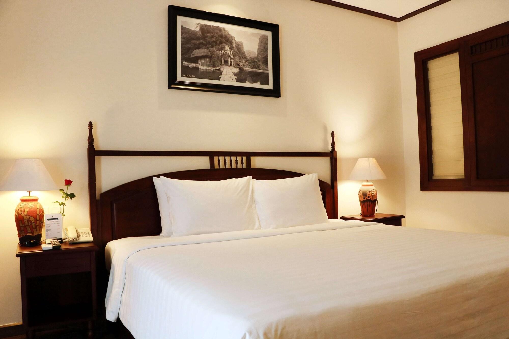 נה טראנג Vien Dong Hotel מראה חיצוני תמונה