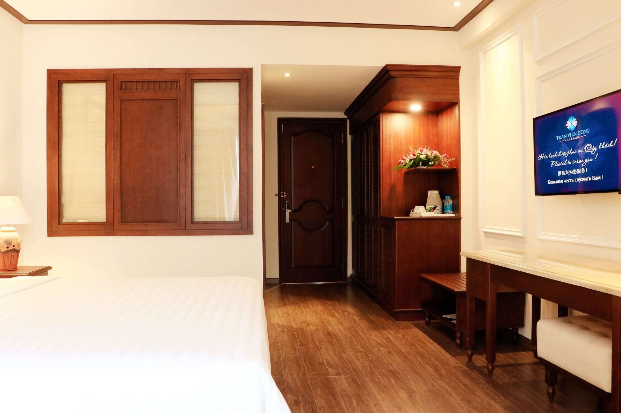 נה טראנג Vien Dong Hotel מראה חיצוני תמונה