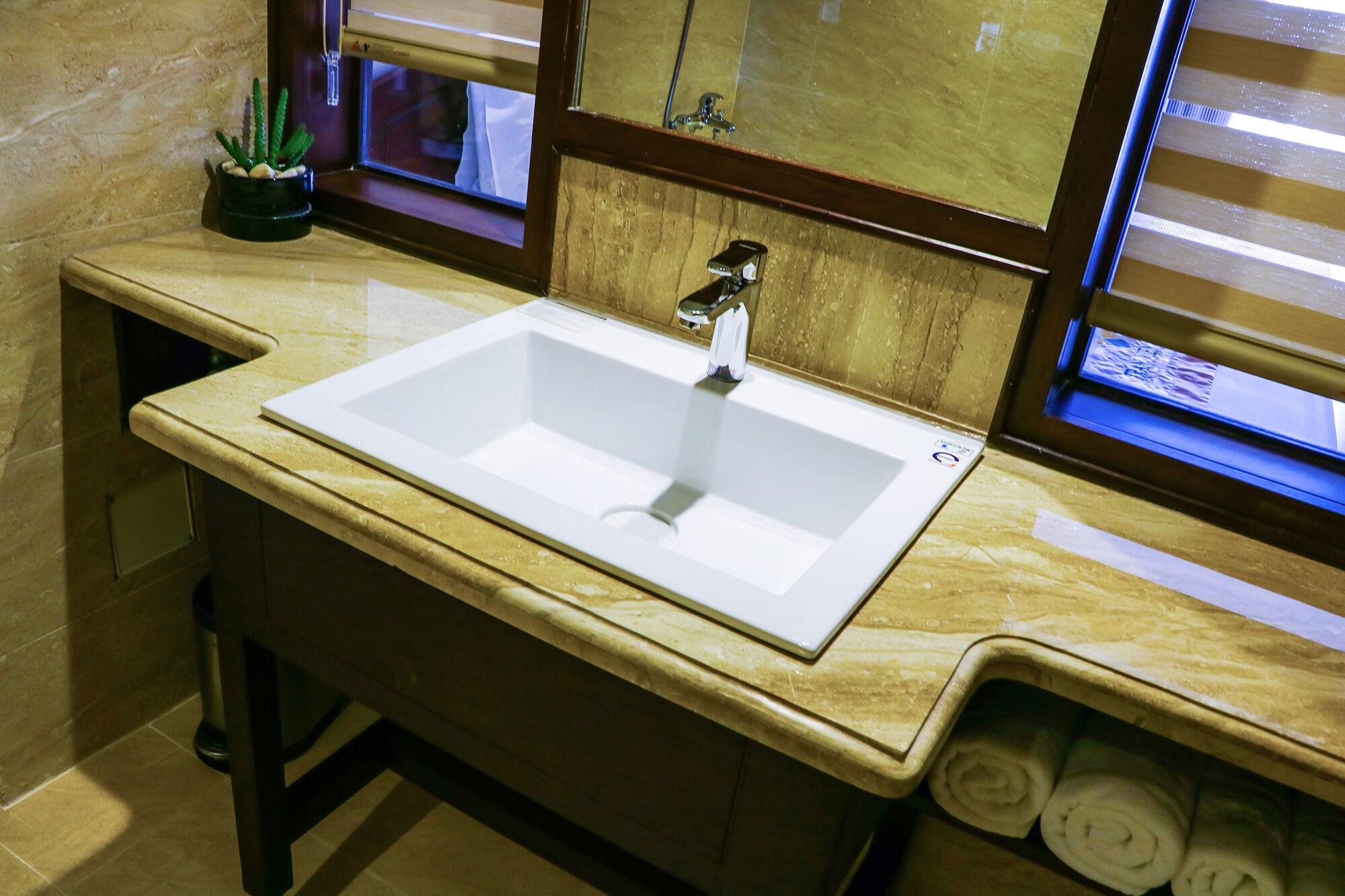 נה טראנג Vien Dong Hotel מראה חיצוני תמונה
