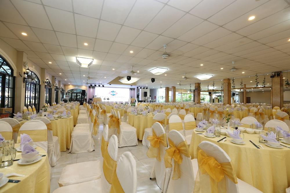 נה טראנג Vien Dong Hotel מראה חיצוני תמונה