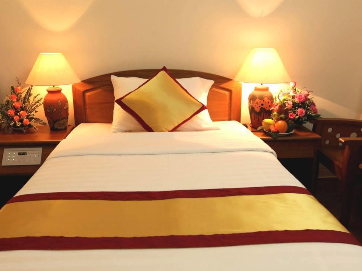 נה טראנג Vien Dong Hotel מראה חיצוני תמונה