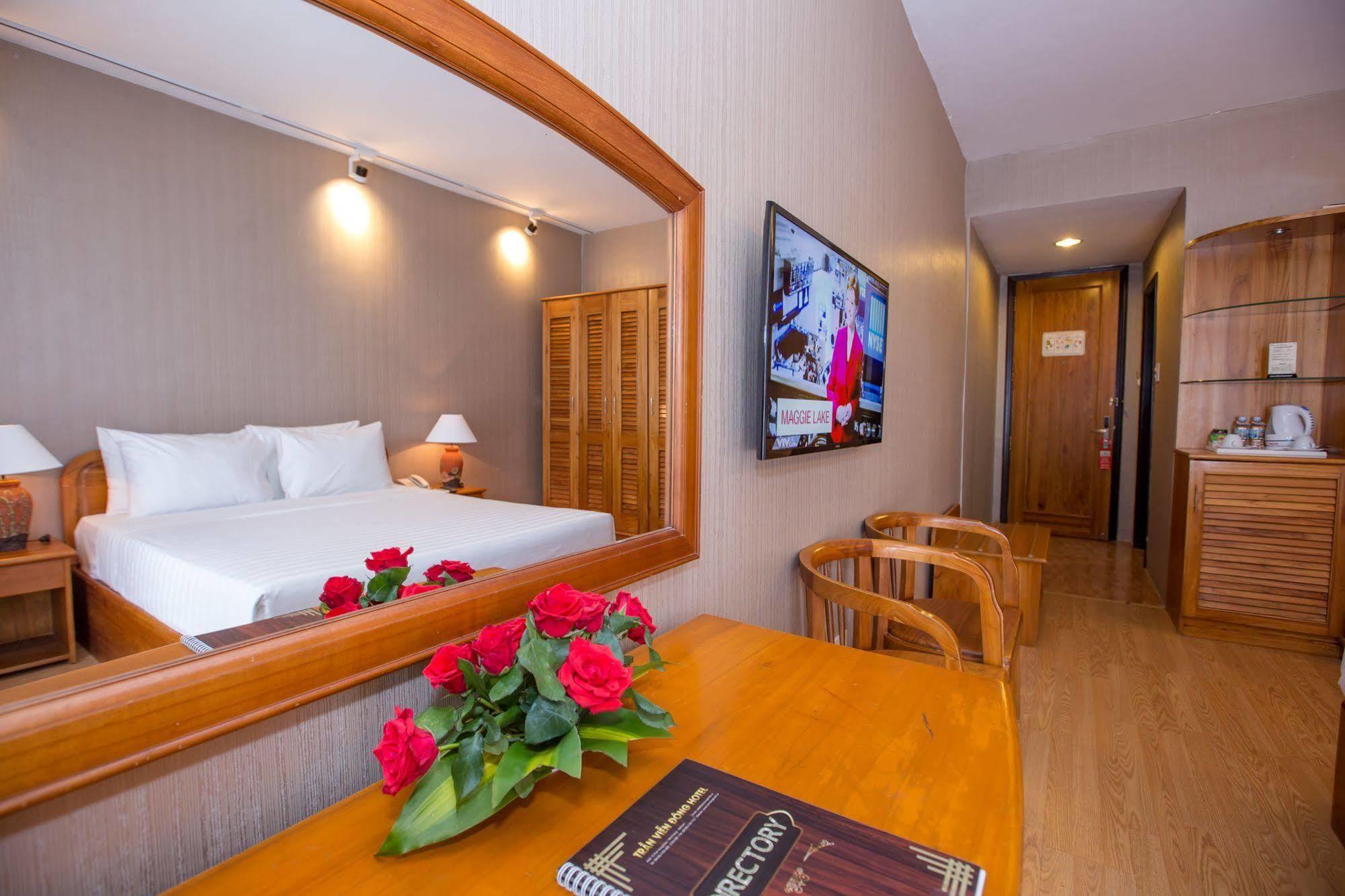 נה טראנג Vien Dong Hotel מראה חיצוני תמונה