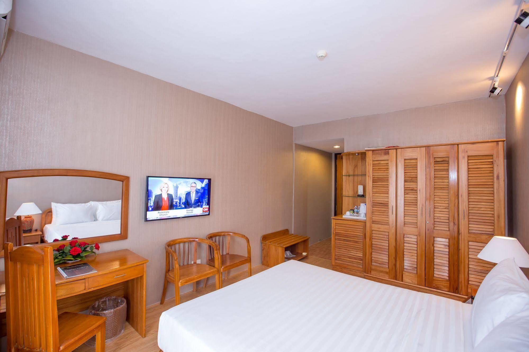 נה טראנג Vien Dong Hotel מראה חיצוני תמונה